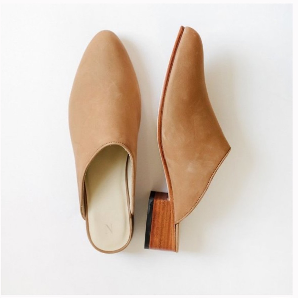 Nisolo Marielle Mule in Sand (Size 7.5- Very Like New)